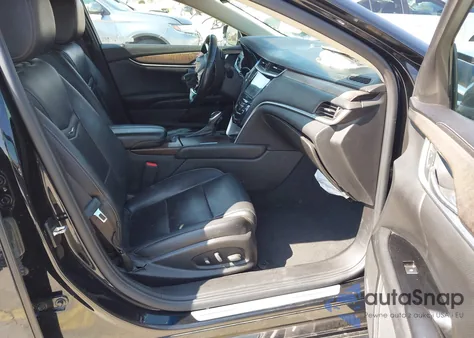 2018 Cadillac Xts Luxury from USA, damaged, VIN 2G61M5S31J9142087